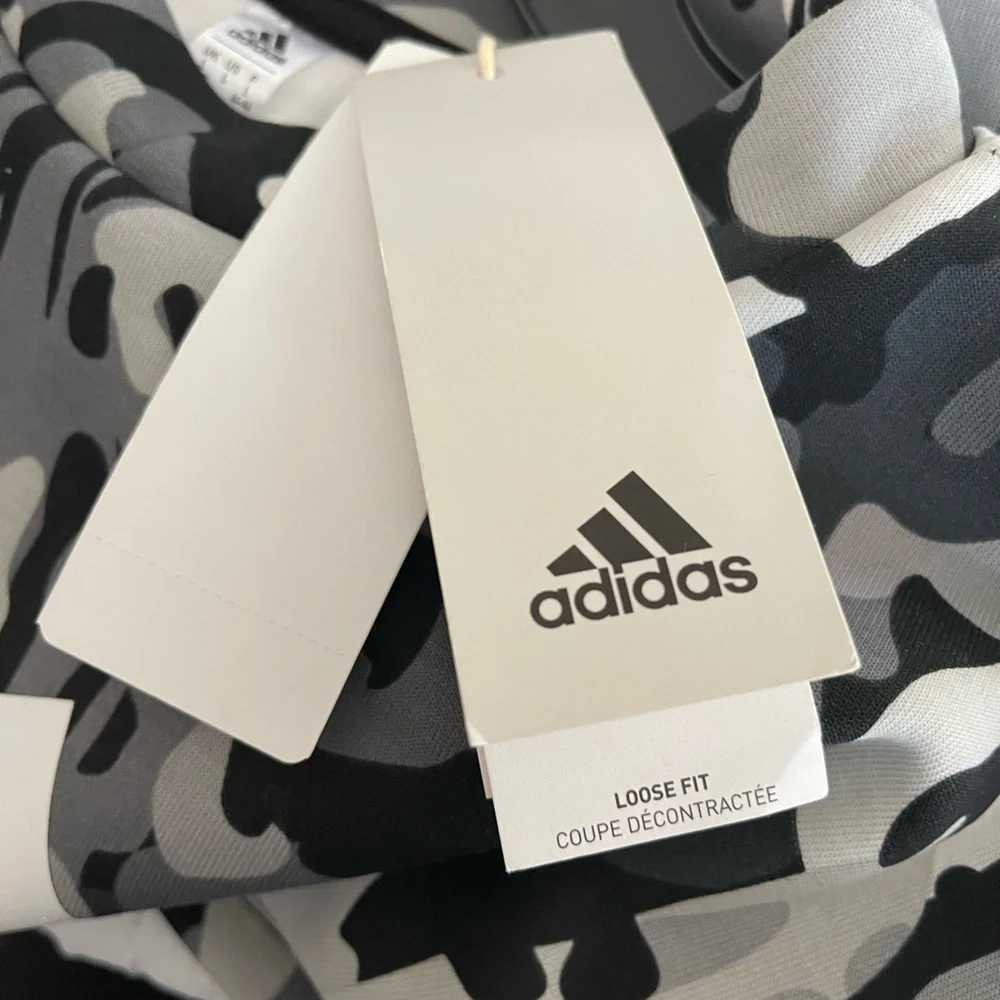 Adidas Black and Grey Camo Sweatshirt. Size Large - Picture 7 of 8